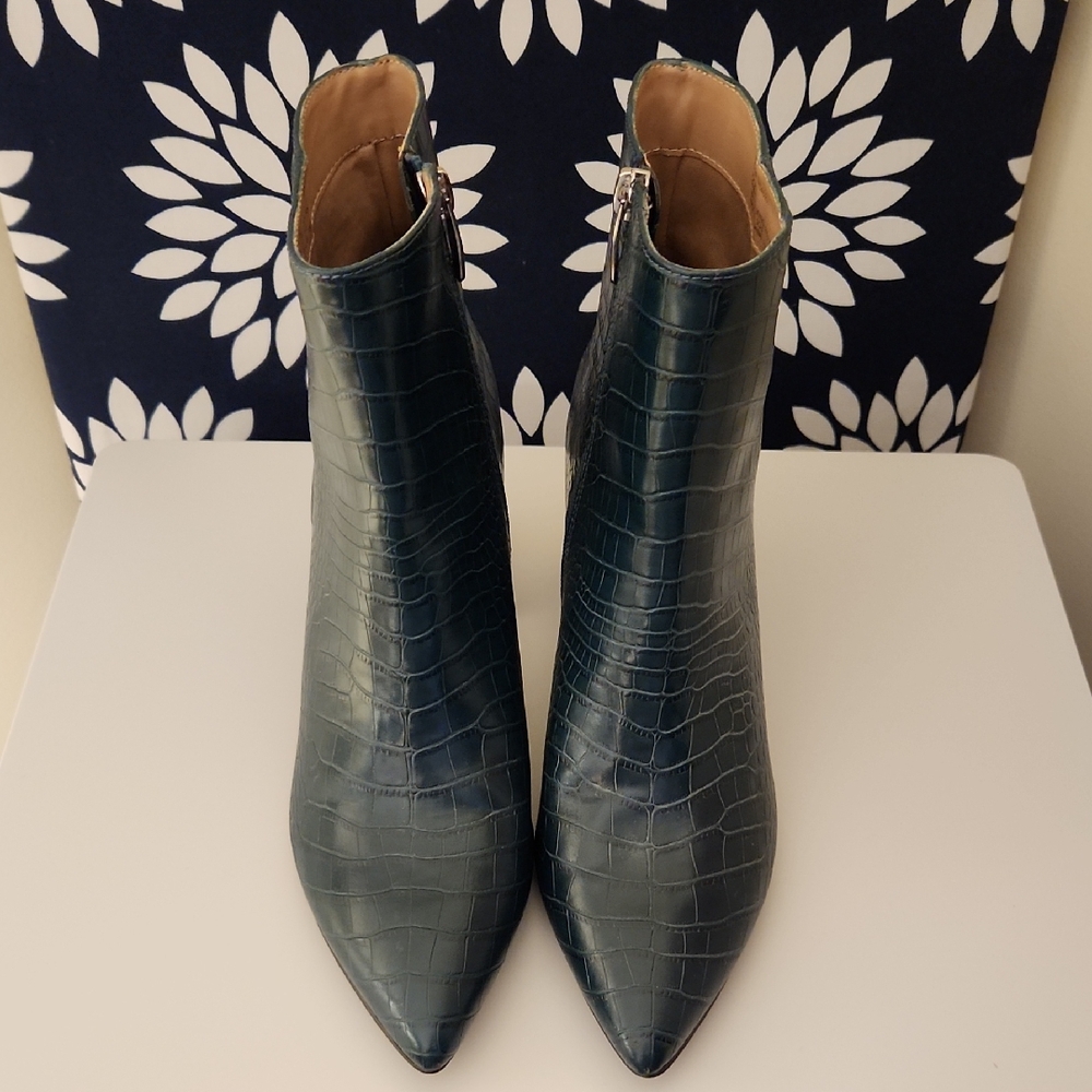 Steve Madden Nadalie Ankle Boots Sz 9.5 Turquoise